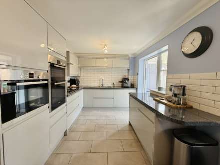 Evenlode Drive, Oxfordshire, Image 5