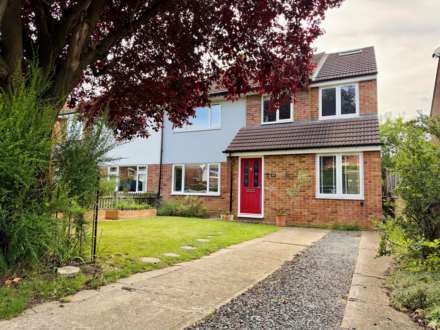 7 Bedroom Semi-Detached, Brookmead Drive, Wallingford