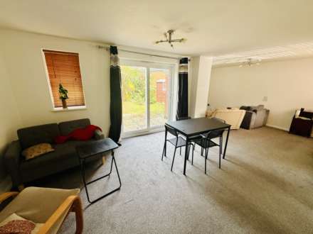 Dearne Place, Didcot, Image 5