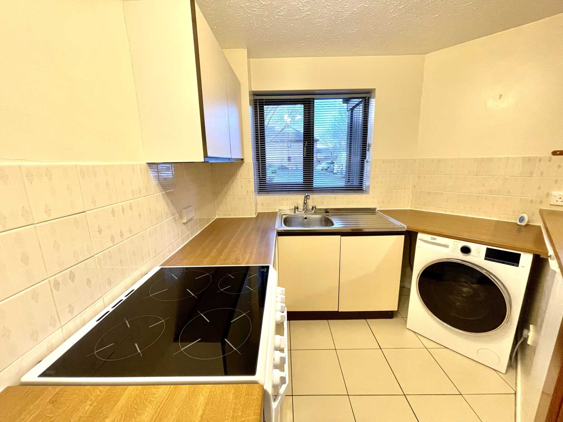 Linacre Close, Didcot, Image 3