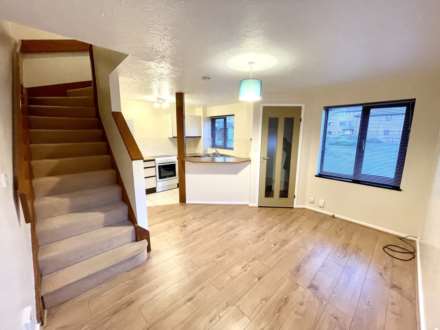 Linacre Close, Didcot, Image 2