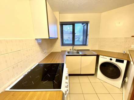 Linacre Close, Didcot, Image 3