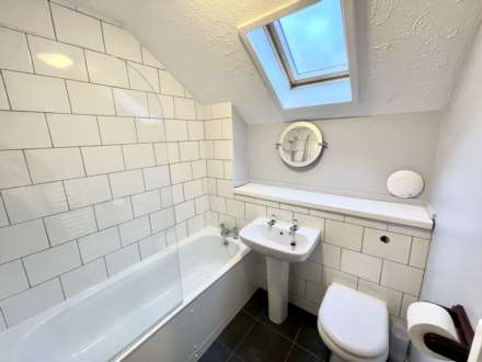 Linacre Close, Didcot, Image 5