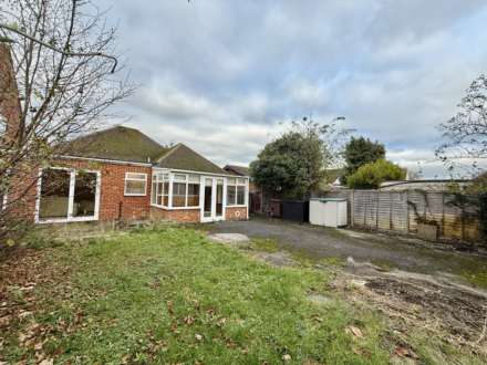 Bradstocks Way, Sutton Courtenay, Image 11