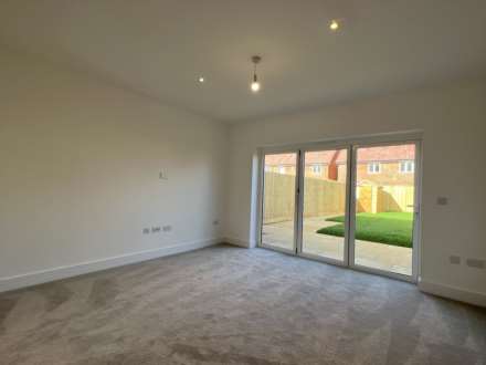 Foxcote Crescent, Didcot, Image 6