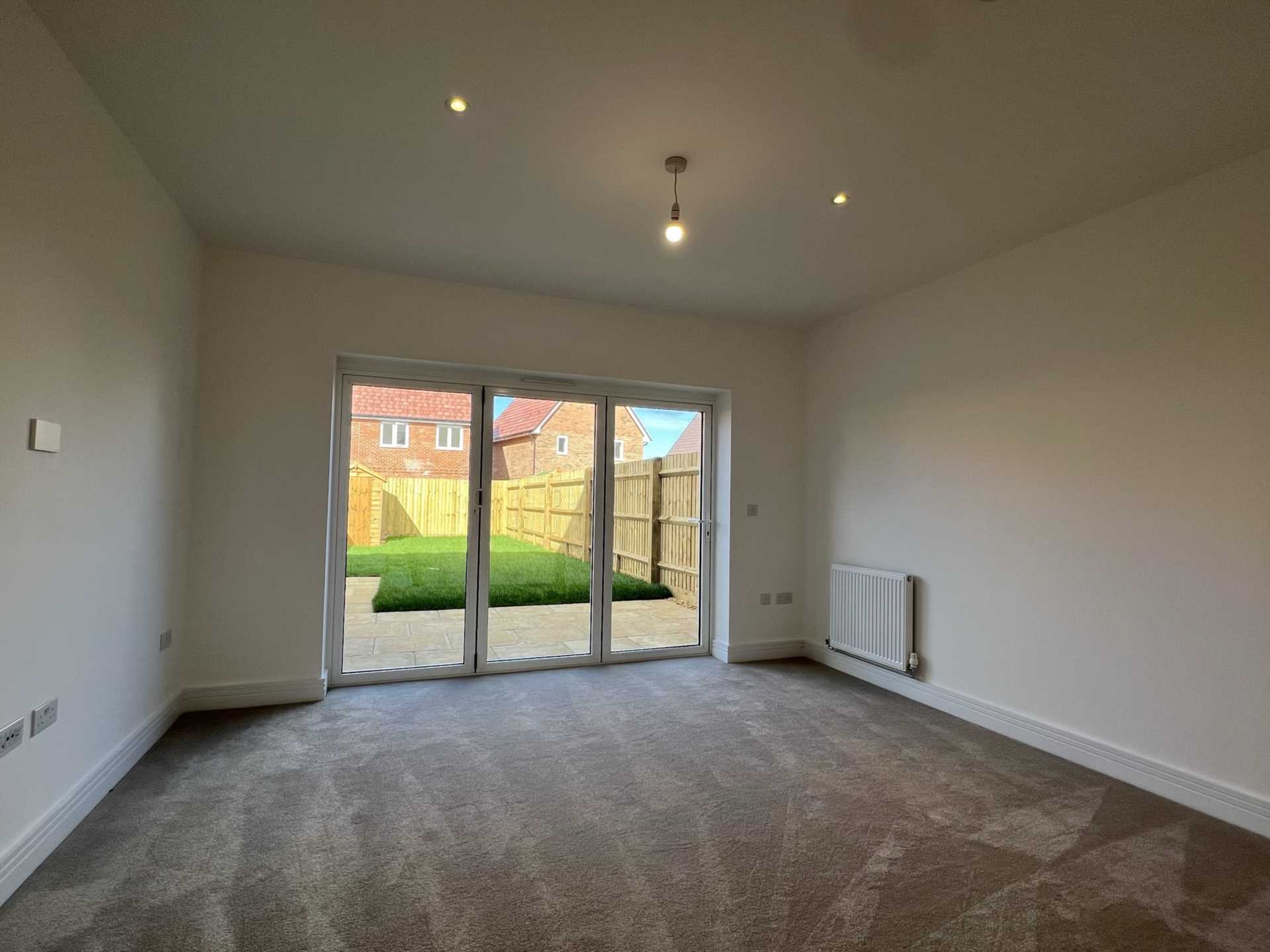 Foxcote Crescent, Didcot, Image 4