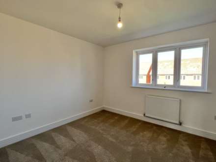 Foxcote Crescent, Didcot, Image 5