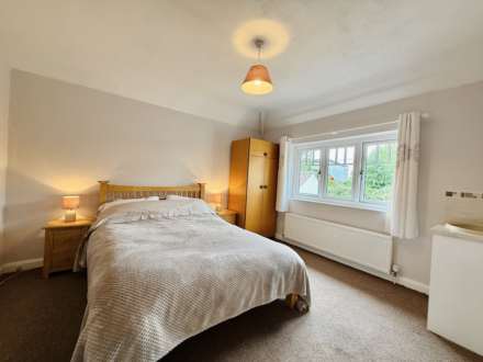 Brook House, Reading Road, Image 11