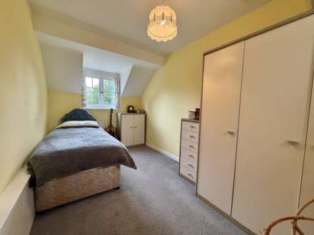 Brook House, Reading Road, Image 12
