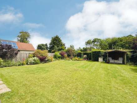 Brook House, Reading Road, Image 15