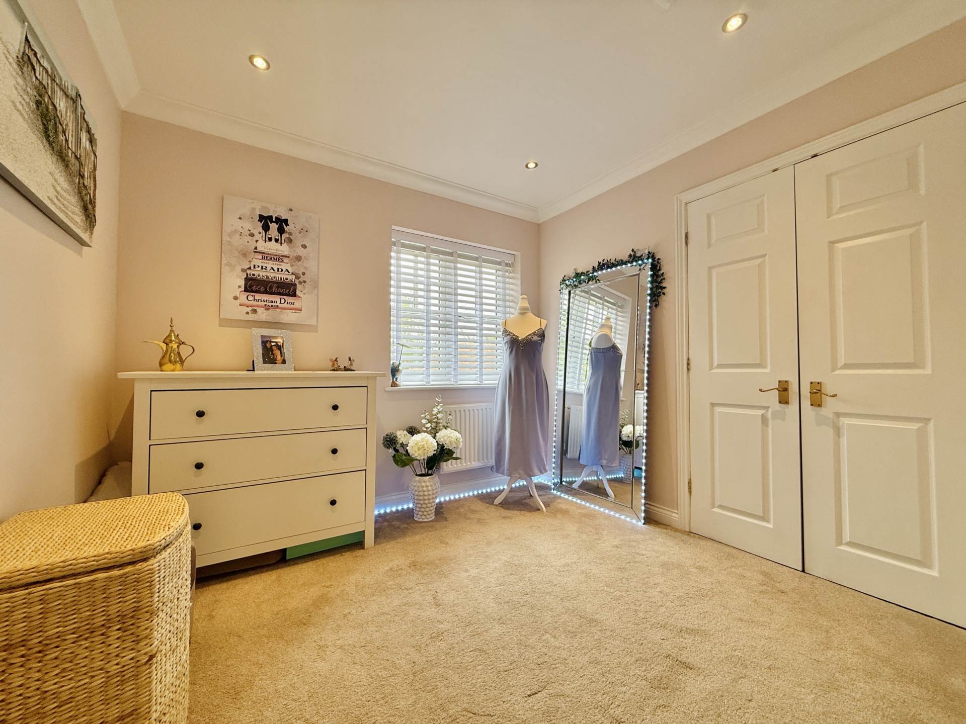 Saxon Court, Benson, Image 15