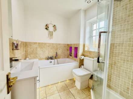 Saxon Court, Benson, Image 11