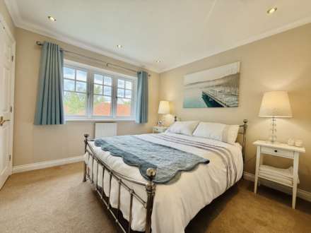 Saxon Court, Benson, Image 13