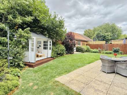 Saxon Court, Benson, Image 18