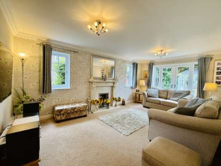 Saxon Court, Benson, Image 6