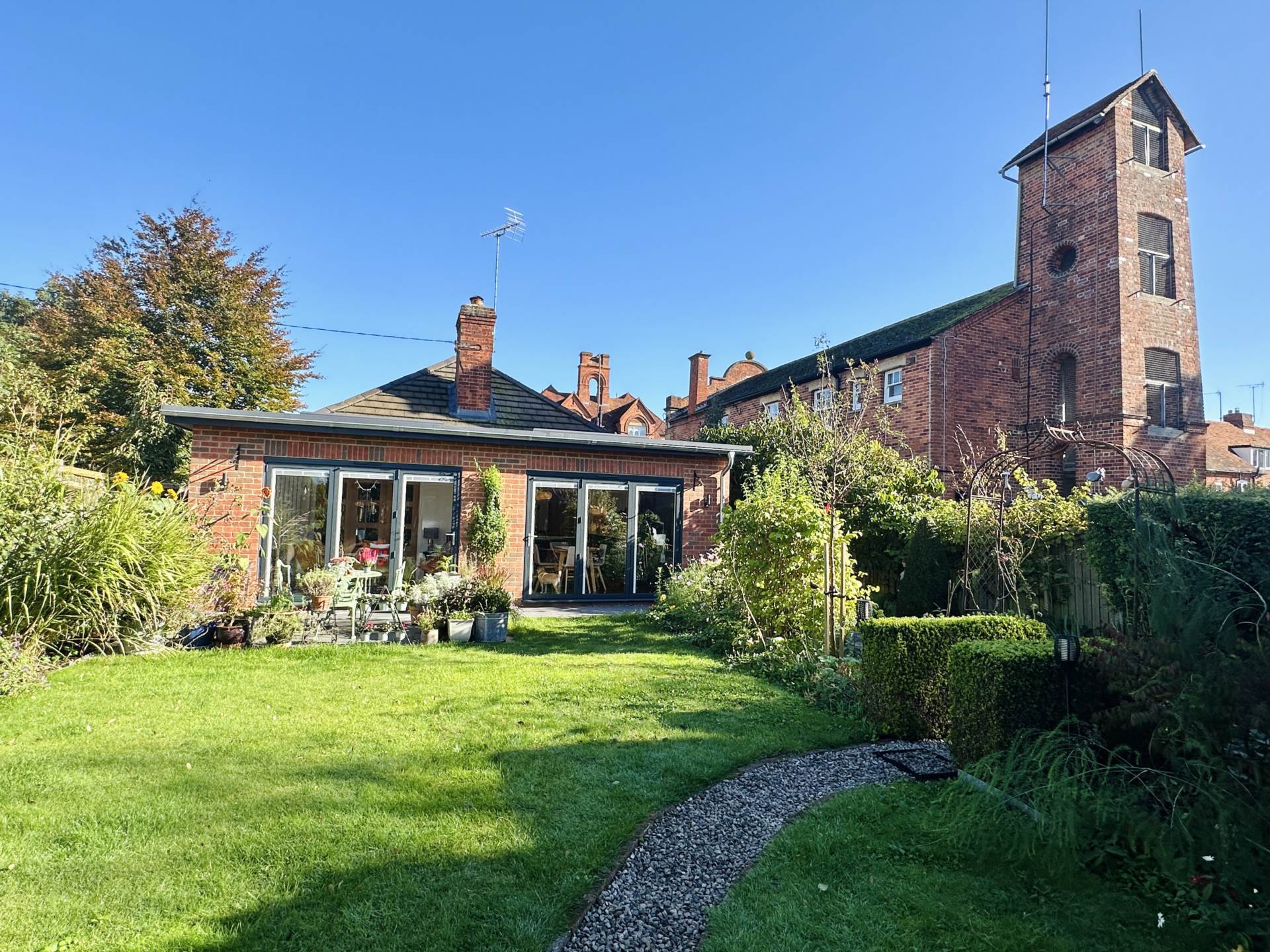 The Bungalow, Station Road, Image 15