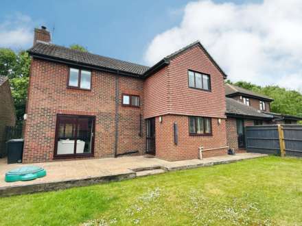 Saxons Way, Didcot, Image 16