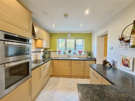 Fir Tree Avenue, Wallingford, Image 3