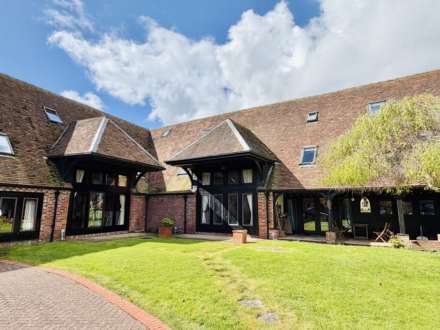 Fifield Barns, Benson, Image 1