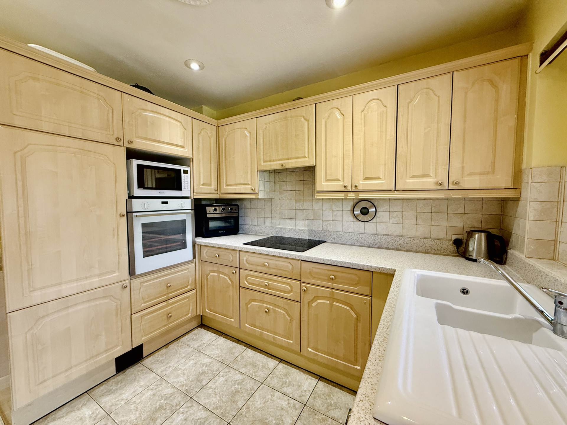 Blacklands Road, Benson, Image 3