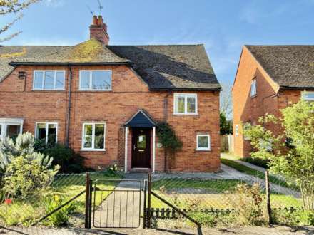 3 Bedroom Semi-Detached, Wessex Road, Didcot