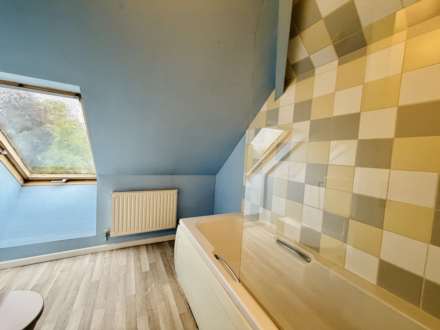 Chalmore Cottage, Reading Road, Image 13