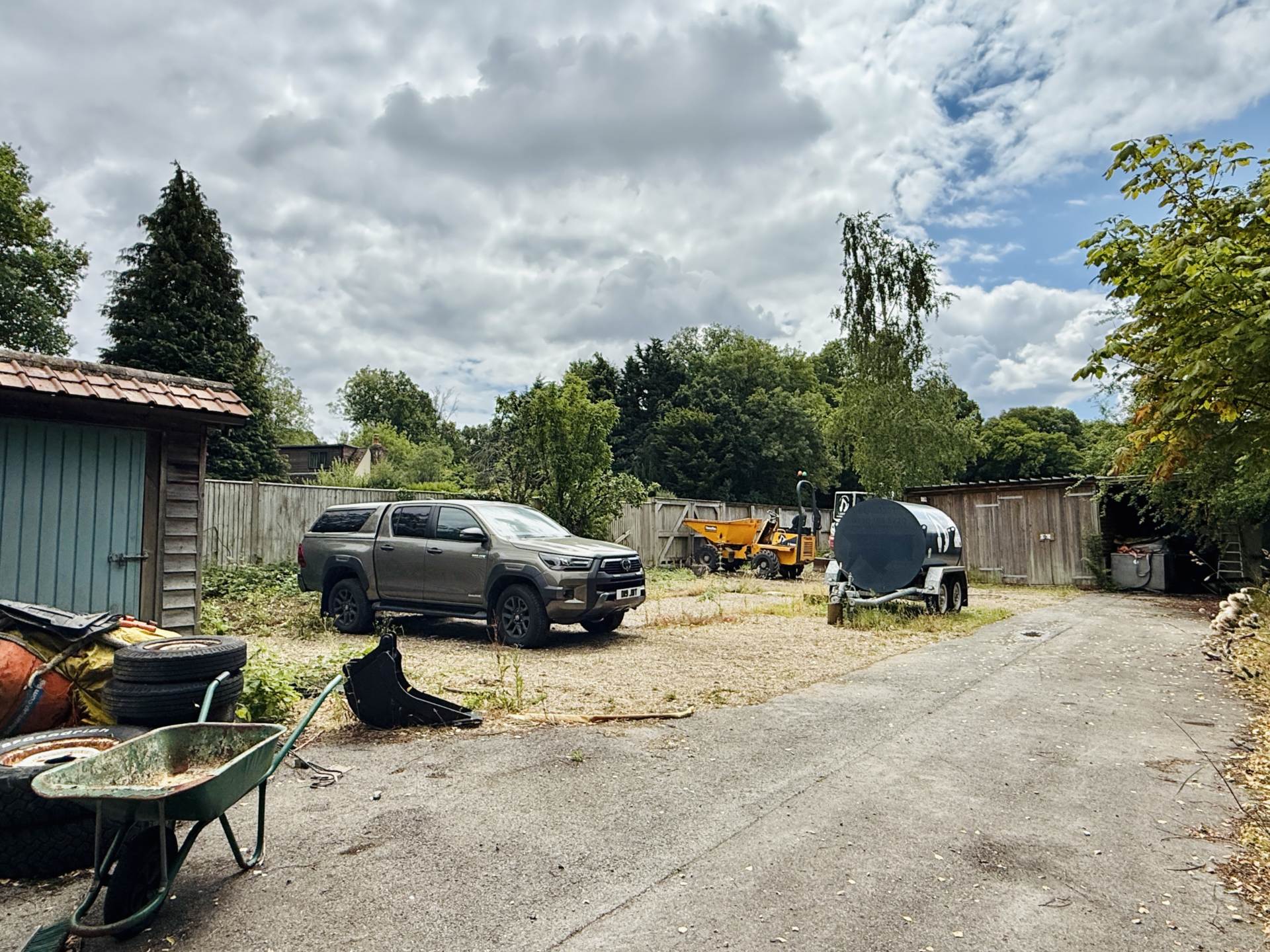 Bridle Path, Woodcote, Image 16