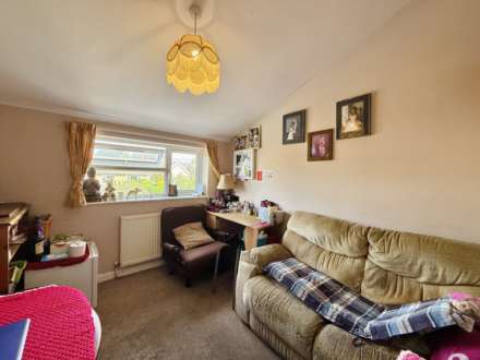 Edwin Road, Didcot, Image 9