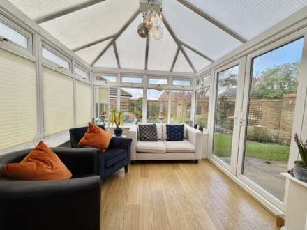 Blackwater Way, Didcot, Image 7