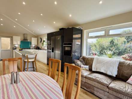 Fir Tree Avenue, Wallingford, Image 7
