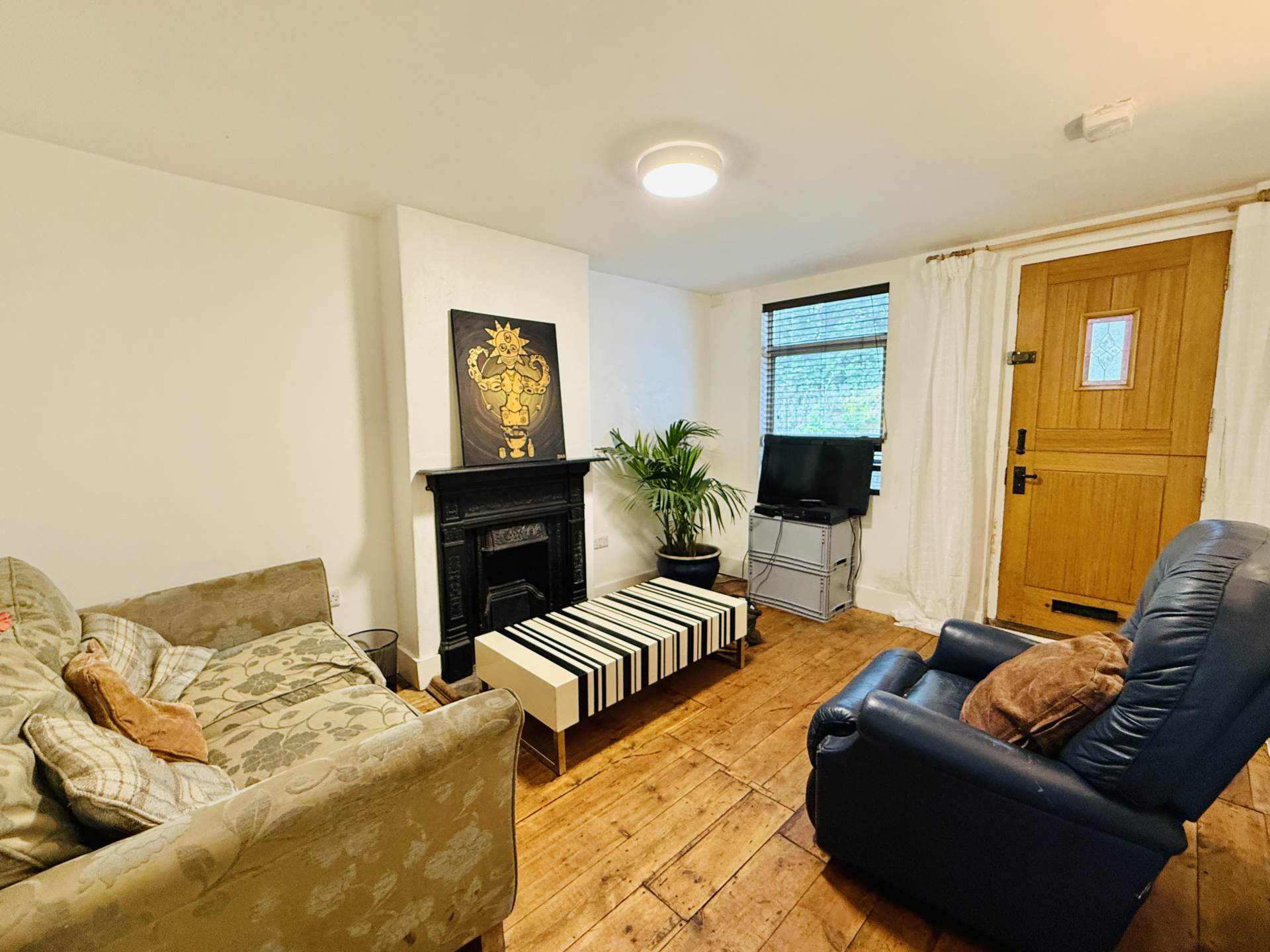 Ayrton Place, Wallingford, Image 2