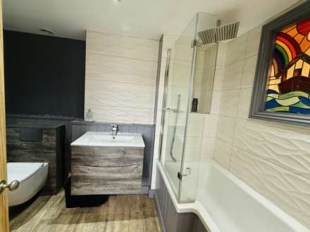 Ayrton Place, Wallingford, Image 5