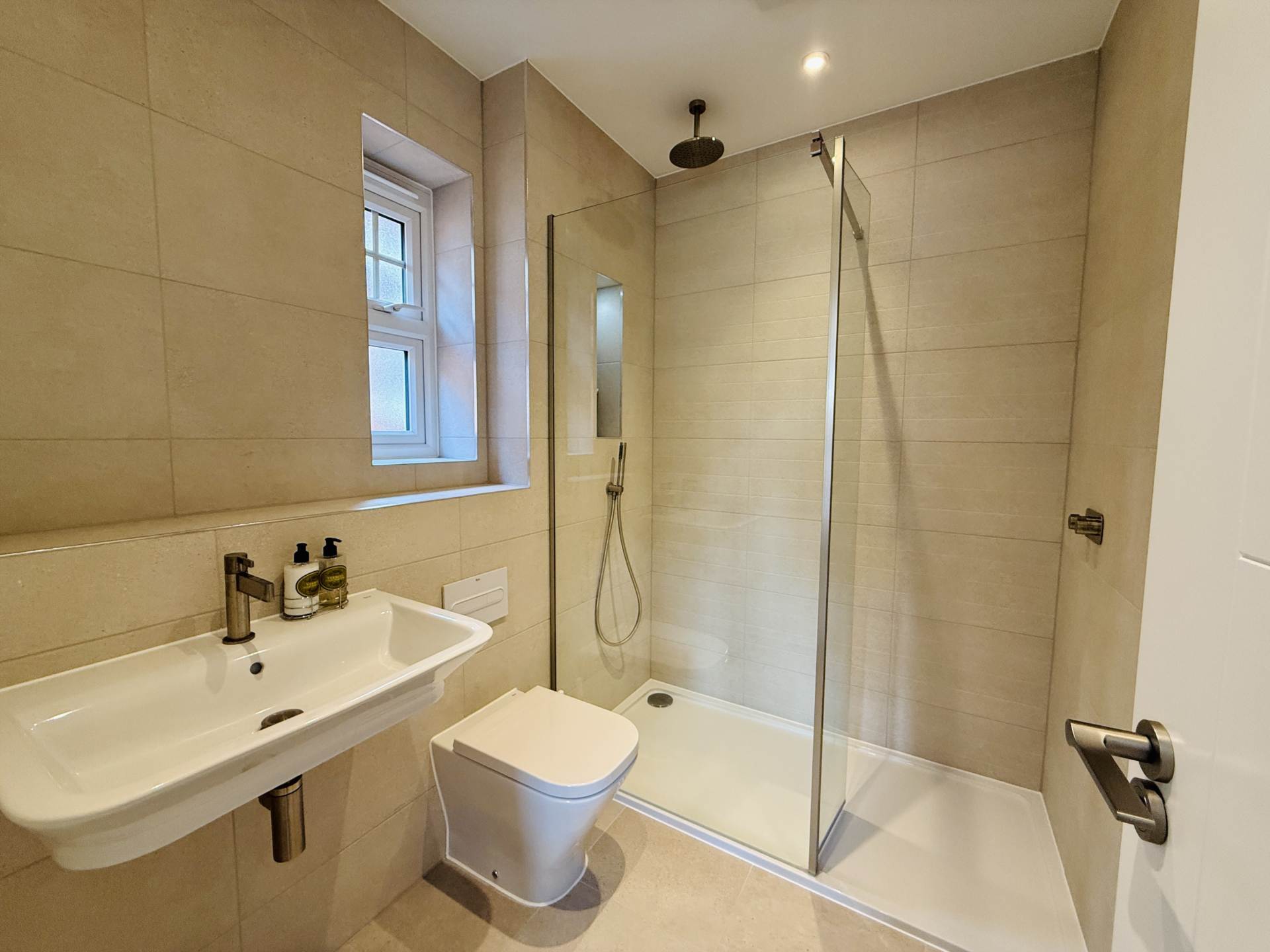Kings Reeve Place, Wallingford, Image 11