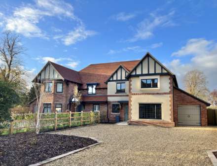 Ashfield, 24a Winterbrook, Image 1