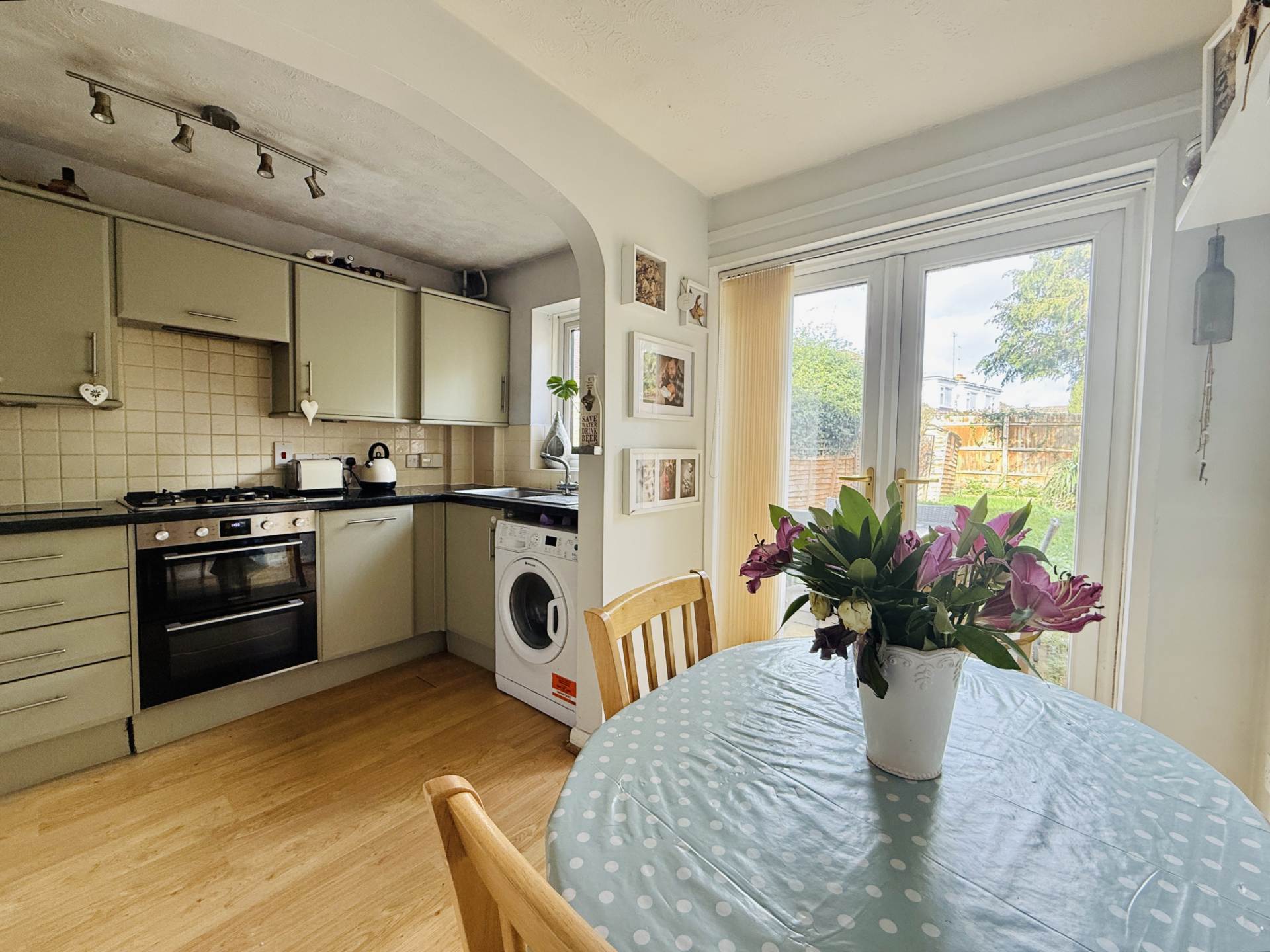 Fir Tree Avenue, Wallingford, Image 3