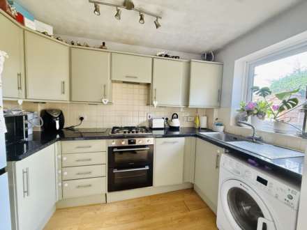Fir Tree Avenue, Wallingford, Image 2