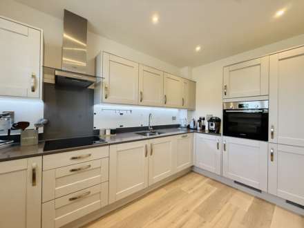 Empress Drive, Highcroft, Image 3