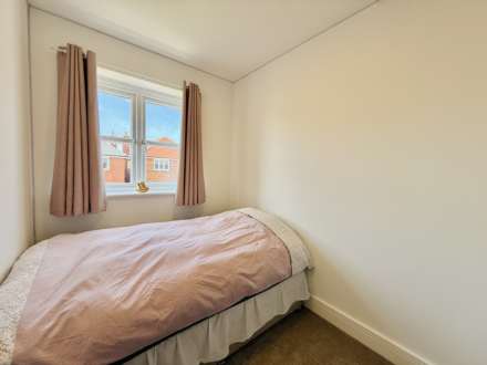 Empress Drive, Highcroft, Image 9