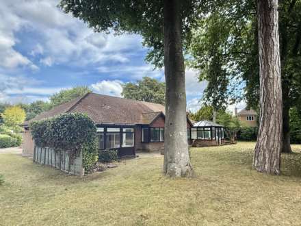 Chalcraft Close, Henley-On-Thames, Image 9