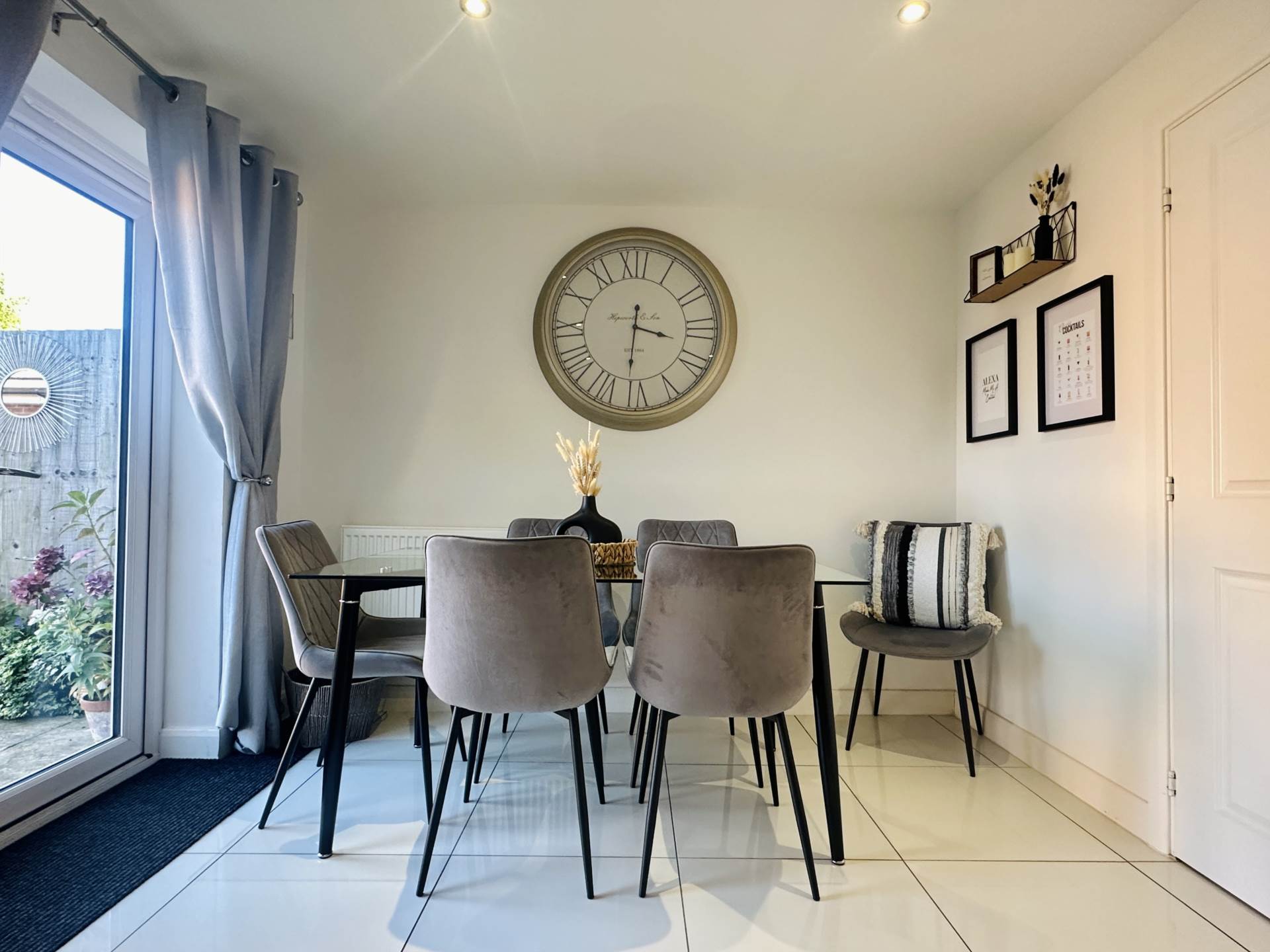 Yew Tree Crescent, Didcot, Image 5