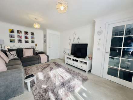 Yew Tree Crescent, Didcot, Image 3