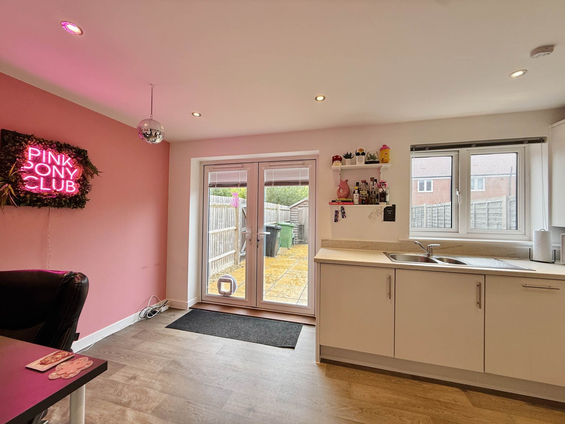 Roger Croft Drive, Thatcham, Image 4
