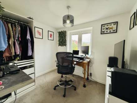 Roger Croft Drive, Thatcham, Image 9