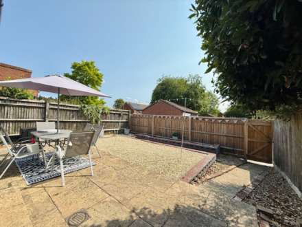 Sovereign Close, Didcot, Image 12