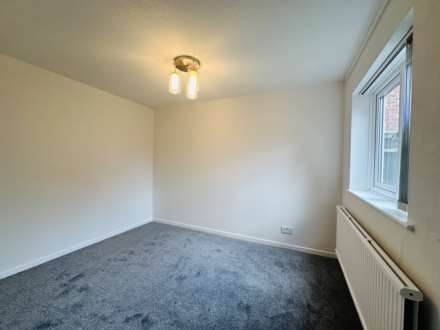 Sovereign Close, Didcot, Image 4