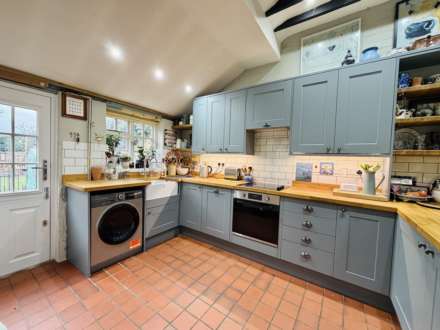 High Road, Brightwell-Cum-Sotwell, Image 2