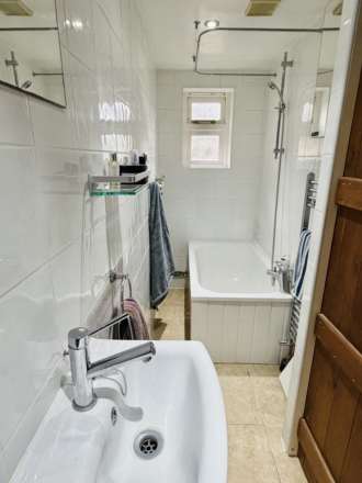 High Road, Brightwell-Cum-Sotwell, Image 9