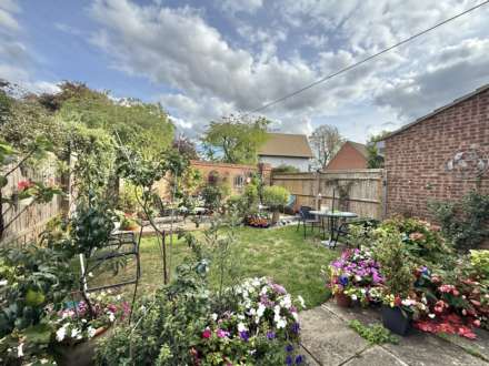 Queens Avenue, Oxfordshire, Image 8
