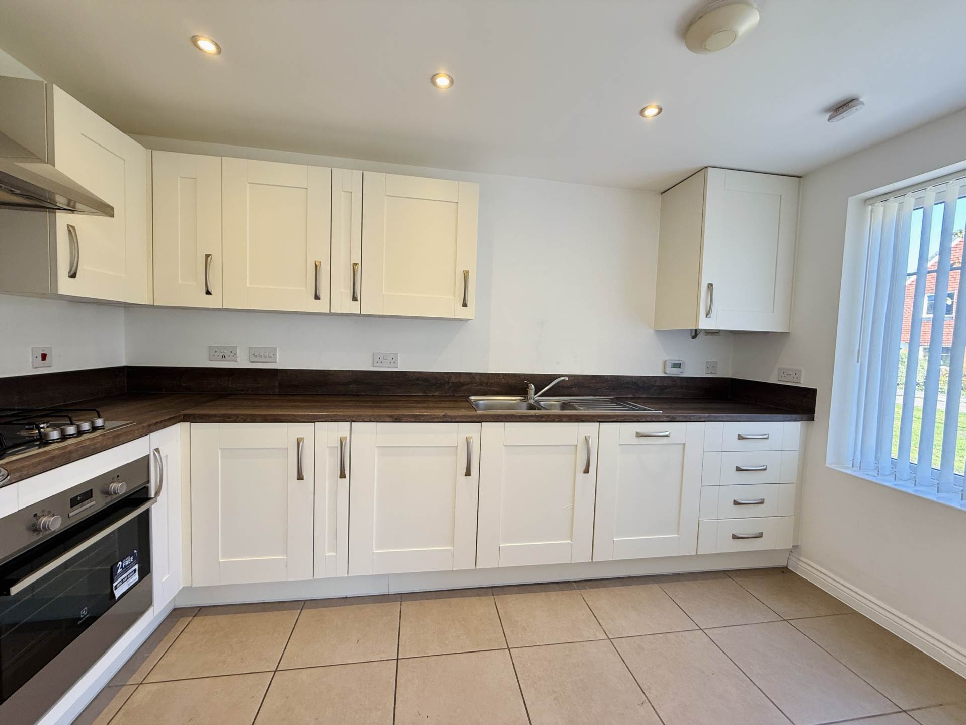 Fen Violet Drive, Didcot, Image 2