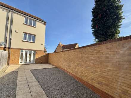 Fen Violet Drive, Didcot, Image 10